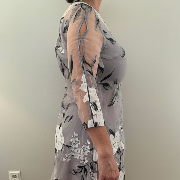 H ❤️X Huixiang grey flower dress-size L - Picture 2 of 3